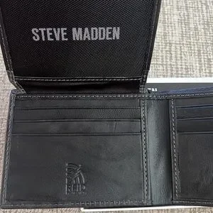 Steve Madden | Bags | Steve Madden Leather Wallet | Poshmark